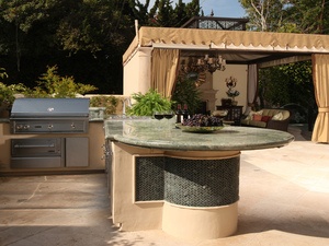 Al Fresco and Natural Stone, Perfect Together