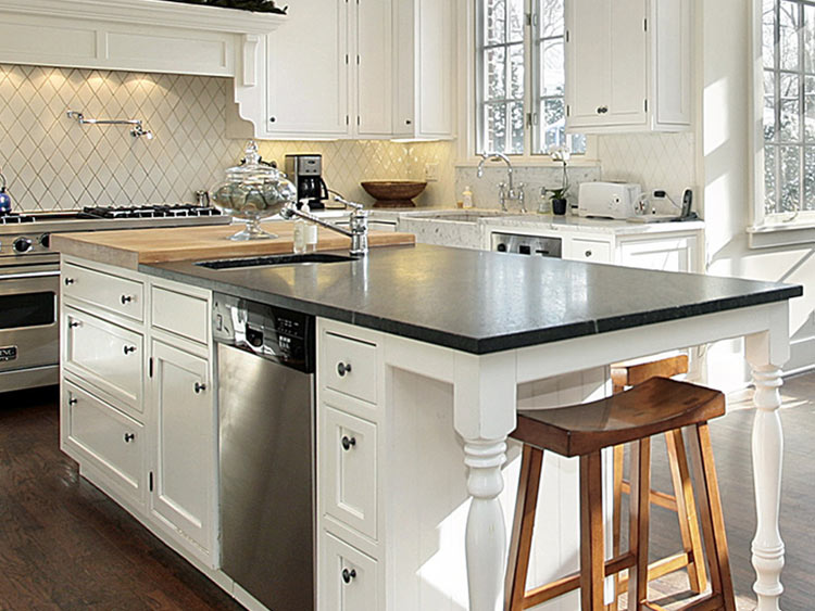 TIPS FOR SELECTING YOUR STONE FABRICATOR 